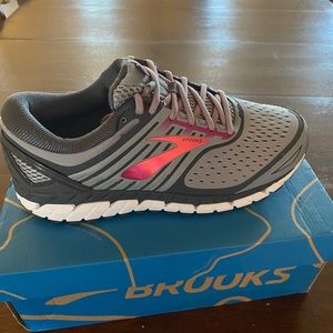 Brooks Running Ariel’18